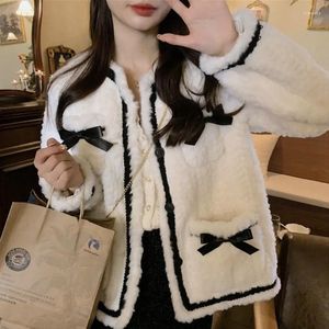 Damesbont 2022 Winter warme lamjacht vrouwen patchwork elegante dikke dikke lange mouw overjas vrouwelijke Koreaanse mode boog wol korte z139