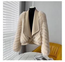 Frauen Pelz 2024 Herbst Und Winter Nachahmung Strickjacke Mantel Kurze doppelseitige Woolen Kragen Mode