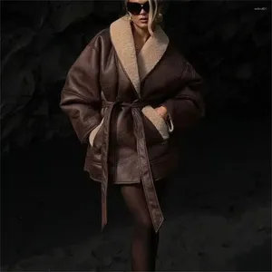 Women's Fur 2024 automne / hiver mode européen et cuir à deux tons américain.
