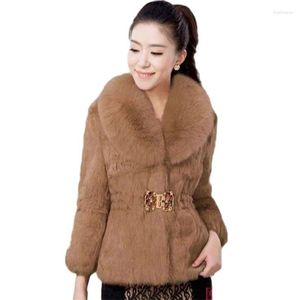 Pelliccia da donna Autunno Inverno Moda Donna Temperamento Farfalla Bottone Corto Cappotto sintetico bianco Vita giacca snellente Feminina Top