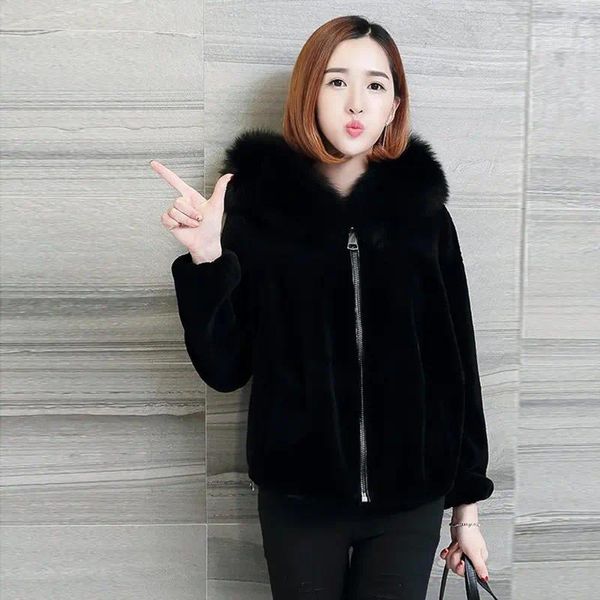 Mateau de fourrure pour femmes 2023 hiver coréen Tempérament de la mode Imitation Cold de moutons