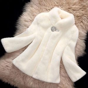 Manteau de fourrure pour femmes 2023 hiver dame veste Imitation vison col montant court décontracté femmes vêtements