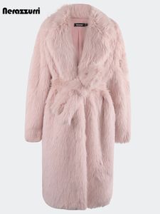 Damesbont Namaakbont Nerazzurri Winter Lang Oversized Roze Harig Dik Warm Zacht Imitatiebontjas Dames Sjerpen Hoge kwaliteit Los Casual harige overjas 231122