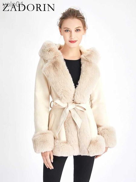 Women's Fur Faux Fur ZADORIN Abrigo de invierno para mujer 2023 Capucha peluda Gamuza Abrigo de piel sintética negro con cinturón Cárdigan de piel gruesa y cálida Chaquetas de piel sintética para mujer L231013