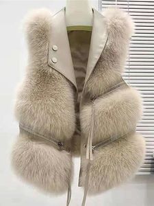Veste en cuir fausse en fourrure pour femmes 2024 Spring Street Fashion Slim Slim Sleevel Buttons Buttons Lady Wilk