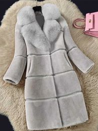 Abrigo de invierno de lujo de piel de mujer Chaqueta de manga larga gruesa Moda Cuello falso Ropa de abrigo Cálido T221105