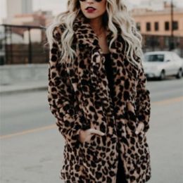 Piel de mujer Faux Mujeres Abrigos de invierno Vintage Leopardo Femenino suelto Cálido Casual Street Lady Animal Print Outwears gruesos 220924