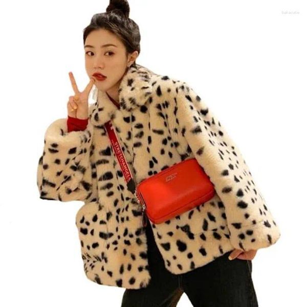 Abrigo de leopardo manchado versión coreana de piel para mujer solapa acolchada de algodón de imitación más gruesa y cálida para invierno 2023