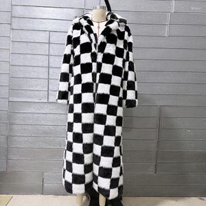 Manteau Long en Faux fourrure pour femmes, carreaux noirs et blancs, col rabattu, vêtements d'hiver, manteaux à la mode, 2023