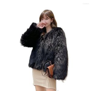 Vestes d'hiver en fourrure pour femmes, vêtements d'extérieur pour dames, manteau court en Faux raton laveur, veste en peluche noire, Cardigan, 2023