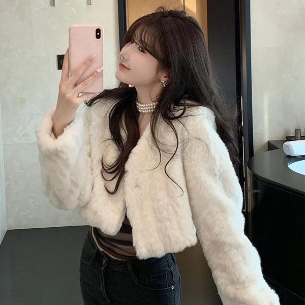 Fourrure Femme Xpqbb Hiver Blanc Agneau Laine Crop Tops Femmes Coréen Élégant À Manches Longues Manteau En Peluche Dames De Mode Parti Col V Faux Vestes