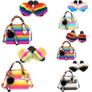 Femmes Furry Diapositives Coloré Arc-En-Ciel Sac À Bandoulière Chaussures Dames Fourrure De Renard Pantoufles Assorties Sacs À Main En Peluche Sandales Femme Sac À Main X0925