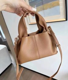 Frauen Aus Echtem Leder Messenger Bags Weibliche Einfarbig Knödel Handtasche 2023 Mode Alle Spiel Schulter Tasche 231226