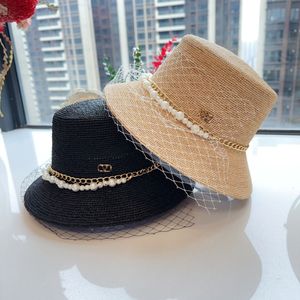 Sombrero de paja tejido a mano para mujer, elegante sombrero de cubo de diseñador, cadena de perlas Vintage, sombreros de playa decorativos, sombrilla para Primavera/Verano