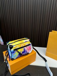 Bolsa feminina de luxo personalizada de alta qualidade, nova onthego, couro floral colorido, bolsa pequena, bolsa crossbody feminina, bolsa de ombro 18cm