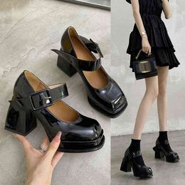 Women's High Heels, Mary Janes with Waterproof Platform, Casual Chunky Heel Pumps in Retro Style (Patent Leather) Y220225