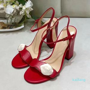 Talons hauts pour femmes bout ouvert talon épais sandales d'été en cuir grande taille mode sexy formelle