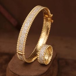 Hoge kwaliteit damesarmbandring, tweedelige set 3A Zirkoon, luxe klassiek modepakket 240125