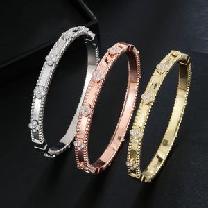 Bracelet de fleur de plantes de haute qualité pour femmes Kaleidoscope Zircon Bracelet Classic Fashion Jewelry Hand Accessoire
