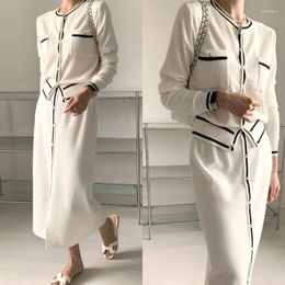 Sweats à capuche pour femmes 2 pièces tricotées ensembles à simple boutonnage femmes automne streetwear haut demi-jupe ensemble deux mince doux chaud mode coréenne
