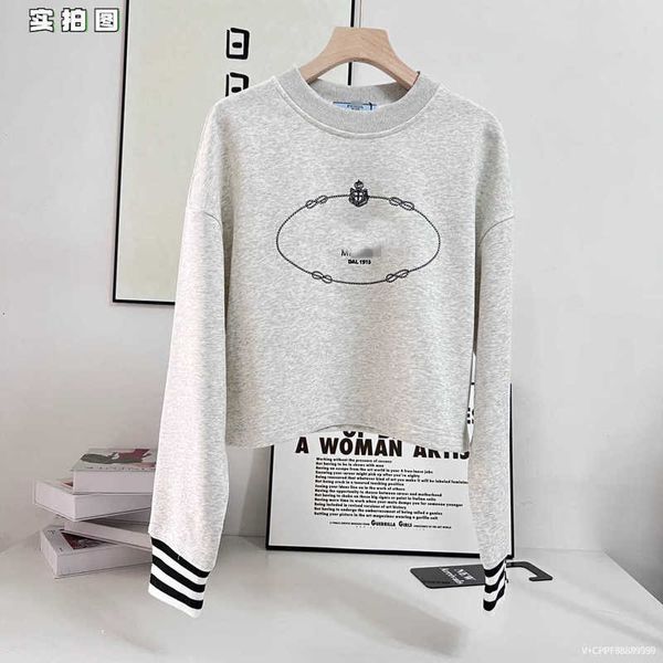 Sudaderas con capucha para mujer Sudaderas marca de diseñador p Familia 23 Principios de otoño Nuevo Casual College Fashion Network Red Girl Versátil Suelto Suéter de manga larga Top para prendas de vestir M7