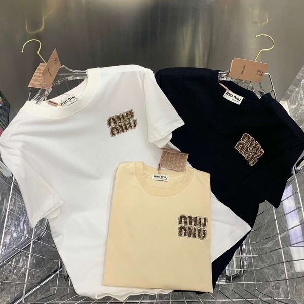 Sweats à capuche pour femmes Sweatshirts Mm Family 24ss Tee-shirt à manches courtes avec lettre perlée brodée sur la poitrine, T-shirt simple et polyvalent à la mode pour manches décontractées