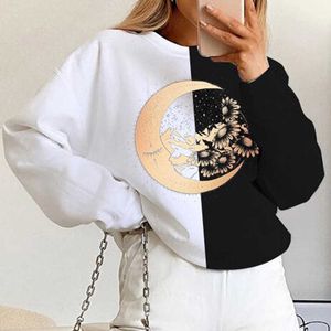 Sweats à capuche pour femmes Sweatshirts Lune Imprimer Noir Blanc Patchwork Vintage Sweat-shirt Femmes À Manches Longues High Street Sports Filles Plus Taille 2020 Automne Chic Design T220929