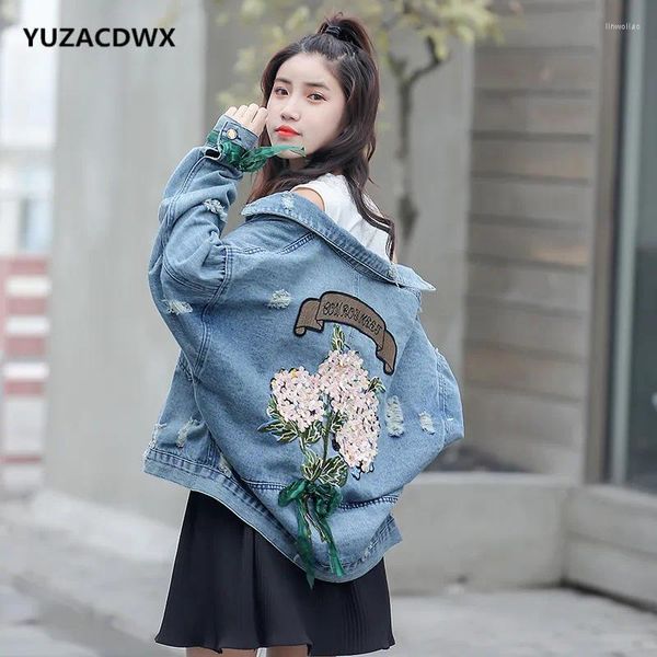 Jackets para mujeres 2024 Autumn Corea KPOP Camina de manga larga Bordado de flores retro Agrupada Azul Distaded Femenina