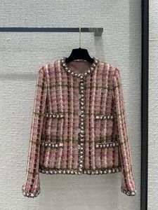 Vestes pour femmes 2024 Début du printemps Produit Rose Marron Plaid 3D Laine tricotée Enveloppée Manteau ample Femme Veste à manches longues