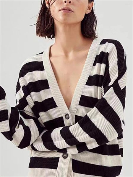 Vestes Femmes Perles Chaîne Femmes Stripes Pull Col V Coton Simple Boutonnage Femme 2023 Automne Simple Manches Longues Cardigan En Tricot