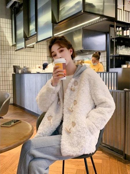 Chaquetas de mujer abrigo ropa Otoño Invierno imitación lana de cordero estilo académico moda coreana botón de cuerno chaqueta de felpa con capucha Mujer