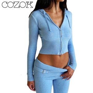 Damesjassen COZOK Lente Hoodie Cropped Top En Broek Sets Hoge taille Flare Broek Past Roze Gebreide Womens Y2k Tweedelige Set 230807