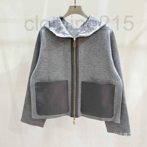 Chaquetas de mujer Diseñador 2023 Otoño / Invierno Carta de doble cara Lana Cashmere Mezclado Bolsillo de cuero con capucha Cardigan de punto Abrigo de mujer suelto