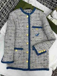 Designer de vestes pour femmes 23 automne nouveau style de célébrité élégant bleu gris couleur mélangée logo de verrouillage brodé bouton doré manteau en tweed 1MY1