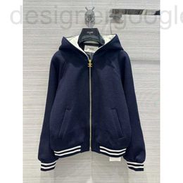 Vestes pour femmes Designer CE nouvelle veste à capuche bleu marine avec fermeture à glissière, lettre côtelée de style collège américain imprimé J8G4