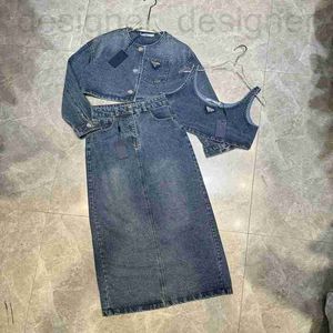 Vestes pour femmes Designer Denim Vêtements Cool Girl Veste lavée Pantalon Demi-jupe Short une pièce Gilet 84D0