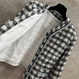 Designer de vestes pour femmes concepteur de haute qualité en noir et blanc tweed manteau femme blue yarn tissé ruban chic de style axcy p70i