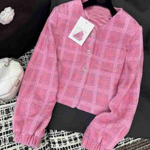 Designer de vestes pour femmes printemps / été nouveau produit petit vent parfumé rose rose double poche manchette courte pour femmes Ti2