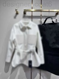 Vestes Femmes Designer Yang Mi 2023 Printemps Nouvelle peau de mouton Poche Lettre Ceinture Blanc Pouce Chemise Moyen Long Manteau FNU9