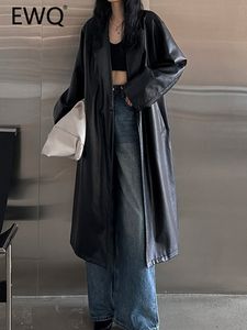 Женские куртки EWQ Черный кожаный плащ для женщин Однотонный двубортный с длинным рукавом Элегантная женская ветровка высокого класса 2023 Зима 26D5650 230918