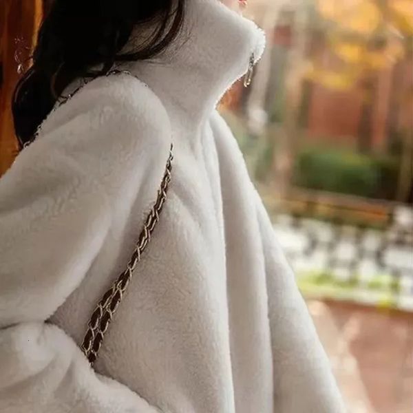 Vestes pour femmes, veste chaude à fermeture éclair, rembourrée, polaire double face, manteau à col roulé, sweat-shirt en fausse fourrure, 231101