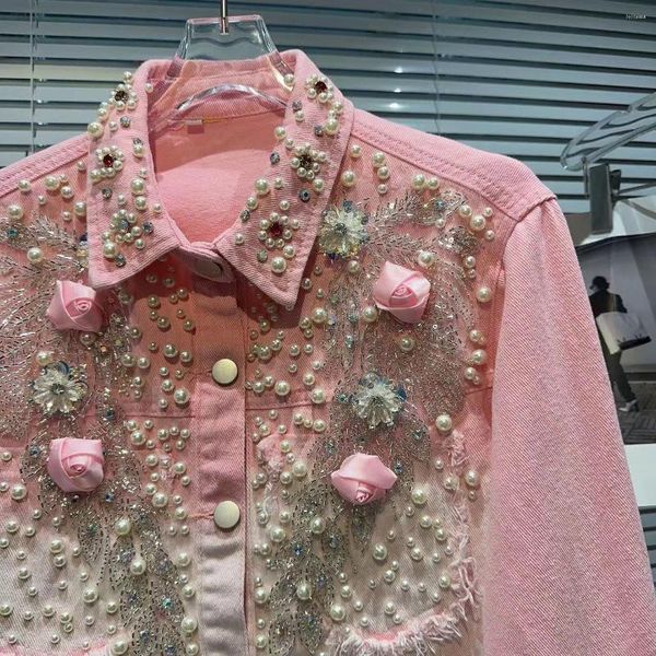 Chaquetas de mujer Ingeniería pesada Diseño de flores de uñas Chaqueta de jean rosa gradual Pequeña multitud Versión coreana Retro Fried Street Manga larga