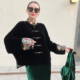 Damesjassen High-end Velvet Chinese stijl Top Women's Handpush Borduurde knop met vleermuismouwen Tangpak Leer Jacket