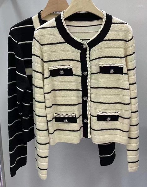 Chaquetas de mujer Chaquetas de punto de alta calidad Abrigos 2023 Otoño Invierno Ropa de abrigo casual Damas Patrones de rayas Tejer Tops de manga larga