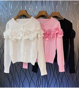 Vestes Femmes Haute Qualité Cardigans tricotés 2023 Automne Hiver Tops Manteau Dames Volants Fleur Decoi Manches Longues Rose Noir Blanc