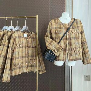 Vestes Femmes Kaki Plaid Petit Parfum Lady Tweed Manteau Automne Hiver Français Col Rond Mode Casual Basic Femmes Élégant Chic Veste