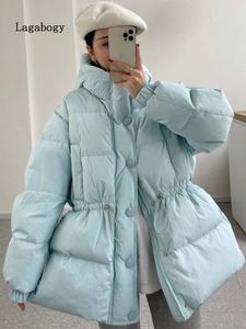 Jaquetas femininas Lagabogy 2023 Inverno Mulheres Com Capuz Parka Grosso Quente 90 Pato Branco Down Casaco Pão Puffer Jaqueta Feminina Doce Cores Neve Outwear 230908