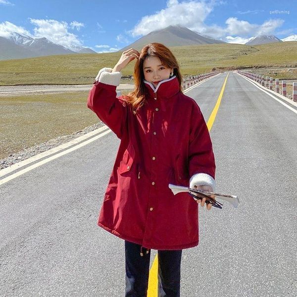 Jackets para mujeres Cierra de algodón de lana de cordero 2023 Versión de Otoño e Invierno Corea suelto Long Lave Plush engrosado Mujeres Mujeres