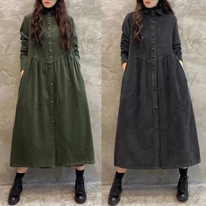 Vestes pour femmes Veste en velours côtelé à manches longues Coupe-vent artistique rétro Longueur moyenne Automne et hiver Spot