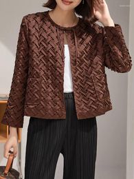 Jaquetas femininas Miyake Fold 2024 outono e inverno em torno do pescoço curto casaco de palha plissado uma fivela de disco camisa de manga comprida